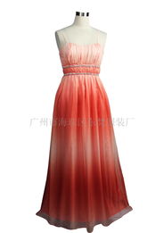 廣州市海珠區(qū)東梵服裝廠 專(zhuān)注品質(zhì)，引領(lǐng)時(shí)尚潮流