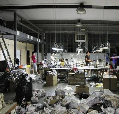 90后記憶中的“神奇”鞋帽 智商稅再現，還是童年濾鏡？